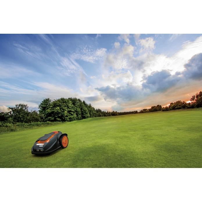 Робот газонокосилка Worx Landroid M1000 WG796E 1000кв.м